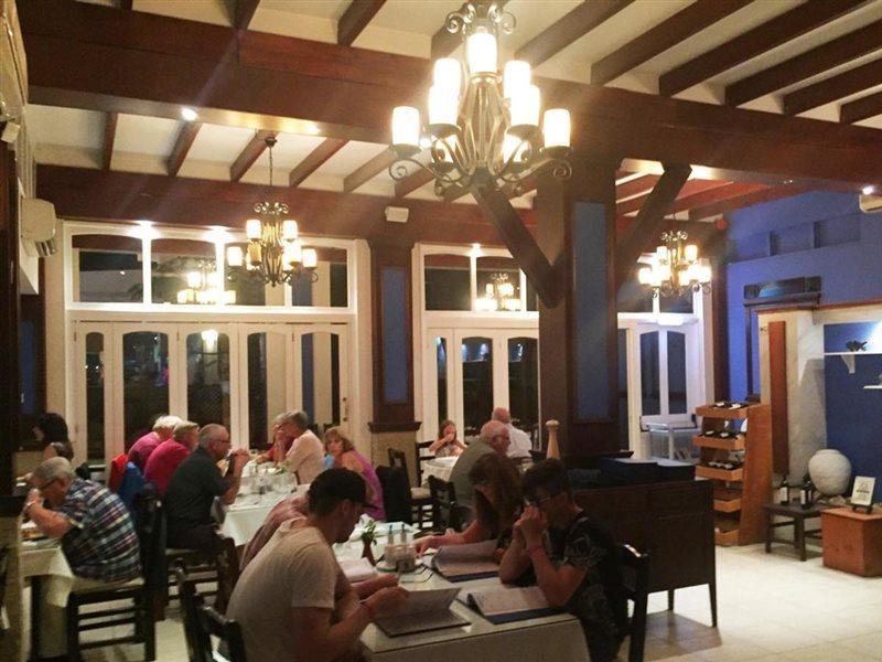 Tasmaria Aparthotel Paphos Luaran gambar